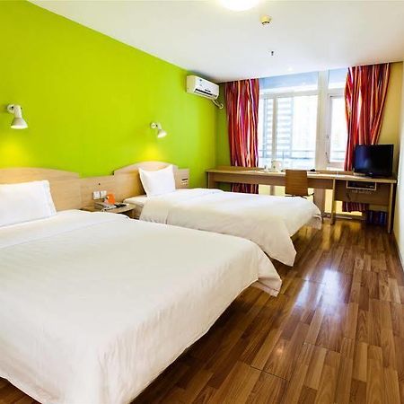 7 Days Inn Guangzhou Exteriör bild