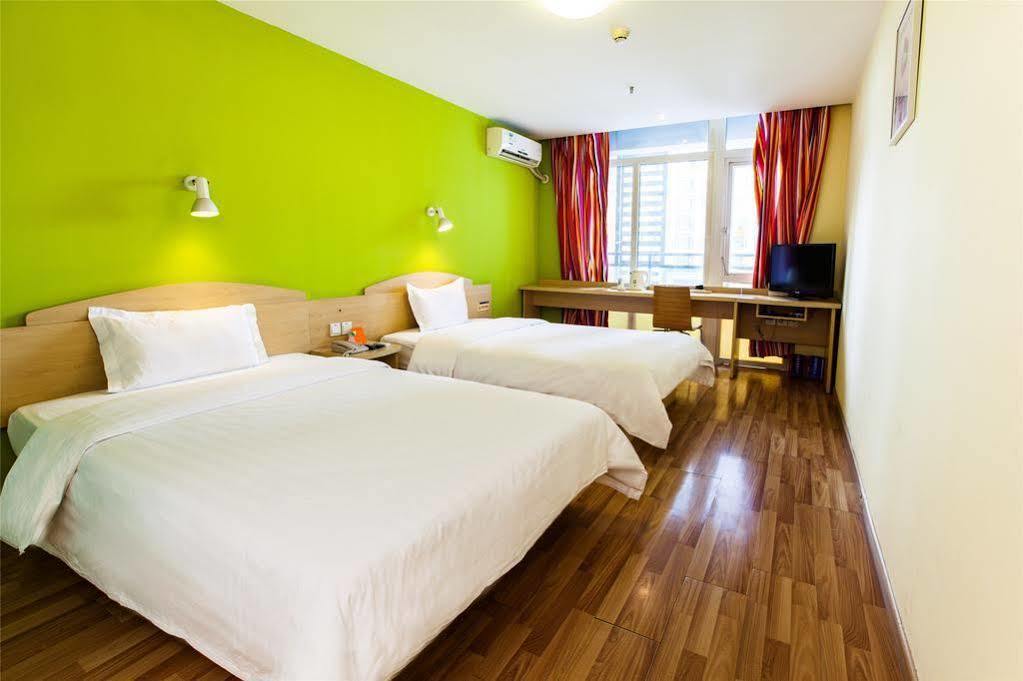 7 Days Inn Guangzhou Exteriör bild