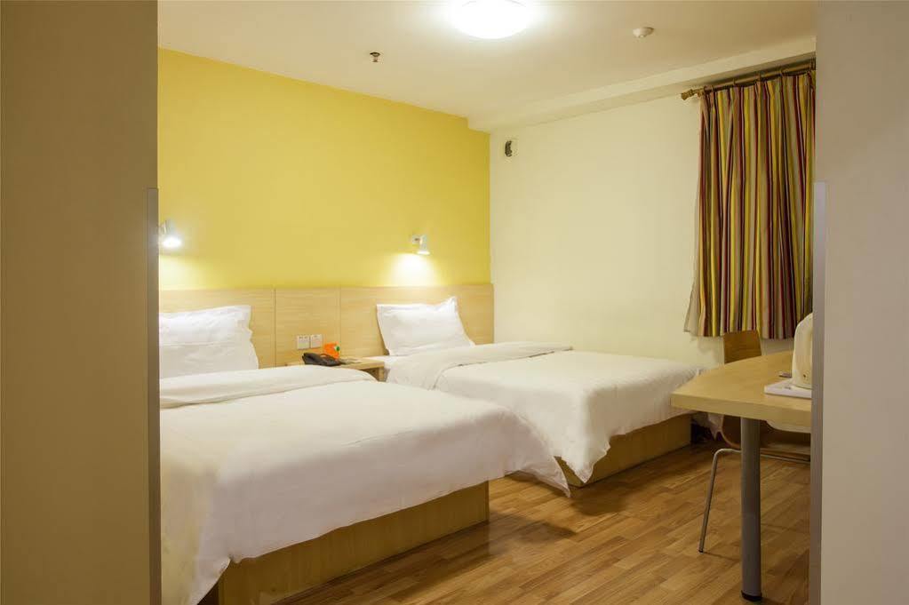 7 Days Inn Guangzhou Exteriör bild